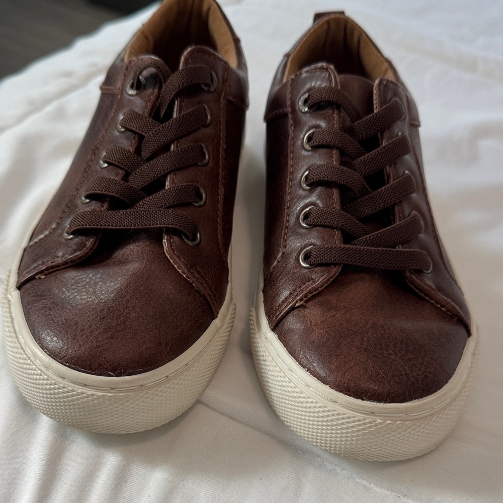 Old Navy Kids Brown Moccasins